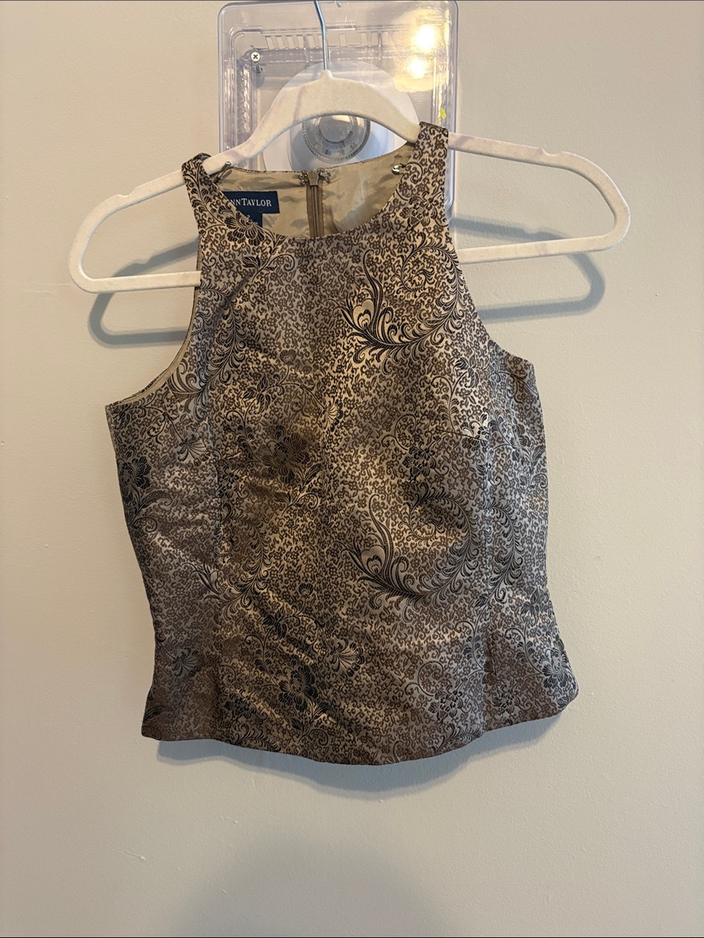 Ann Taylor Metallic Brocade Floral Sleeveless Top Size 2